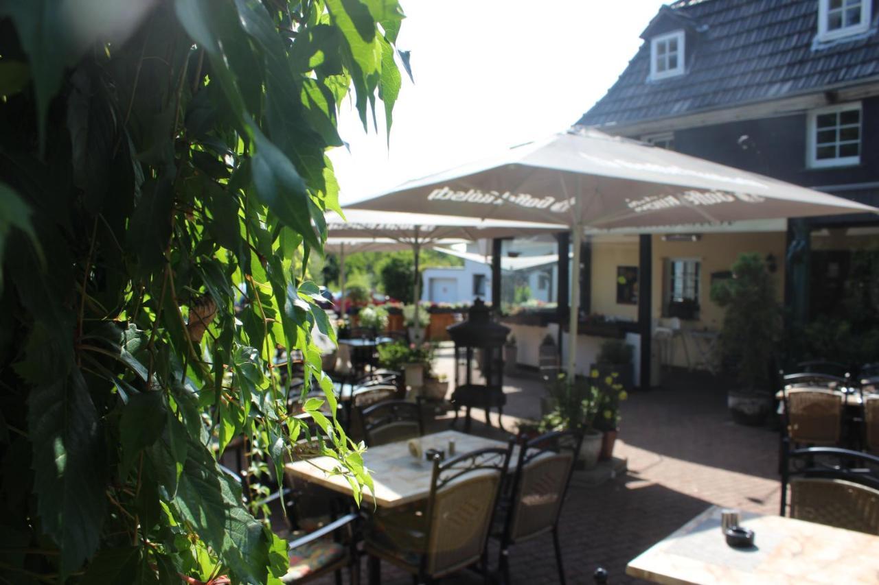 Hotel Restaurant Landgasthof Zum Hauschen Rösrath Exterior foto